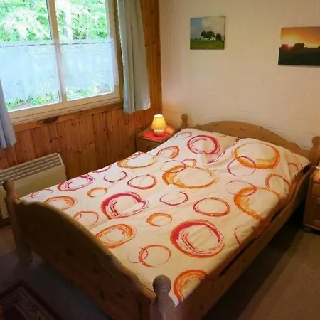 Mara Fuer 5 Personen Mit Sauna Und Kaminofen Am Waldrand Vom Prázdninový dům